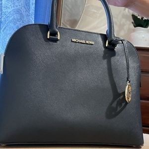 Black Michael kors